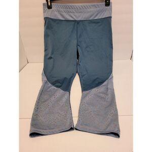 Fabletics capri yoga pants, teal,‎ size L